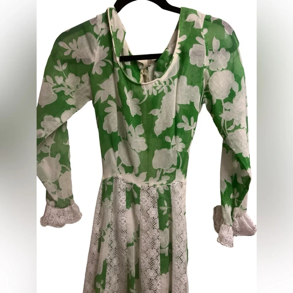 Vintage Green floral lacy  maxi beach dress, Sz sm-m - Picture 2 of 4